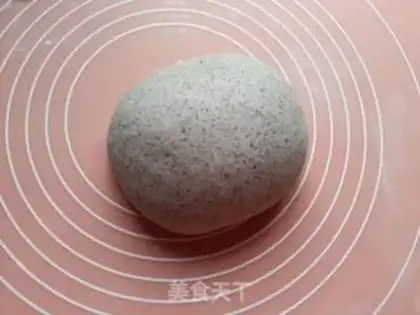 Make Black sesame rolls step 5