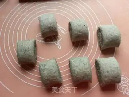 Make Black sesame rolls step 14