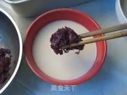 Make Steaming rose oxen first milk step 2