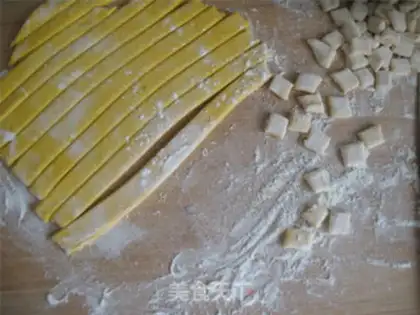 Make Pumpkin bumps step 3
