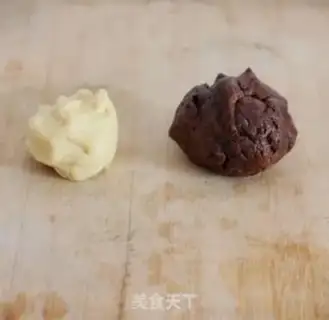 Make Panda cookies step 4