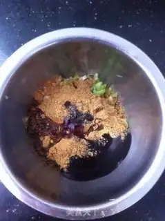 Make Spicy onion rolls step 4
