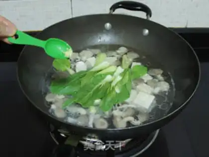Make Mushrooms, tofu soup step 5