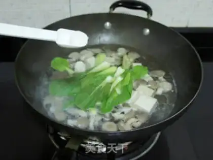 Make Mushrooms, tofu soup step 6