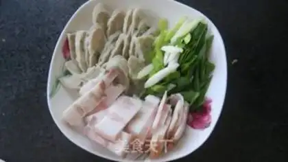 Make Abalone fried fish rolls step 2