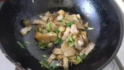 Make Abalone fried fish rolls step 5