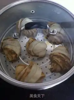 Make Spicy onion rolls step 19
