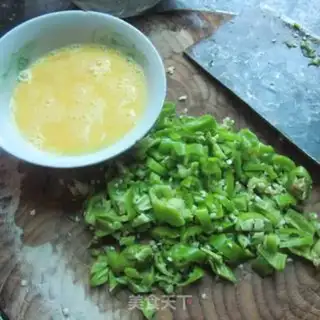 Make Pyramid eggs step 2
