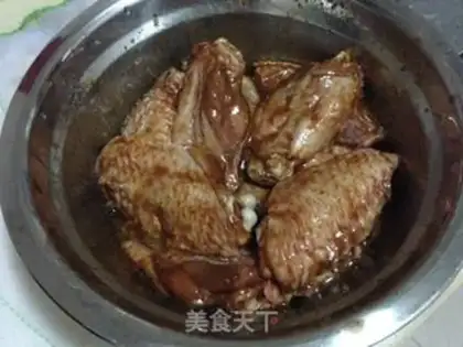 Make Honey roasted chicken wings step 1