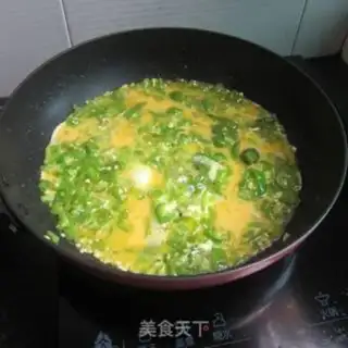 Make Pyramid eggs step 7