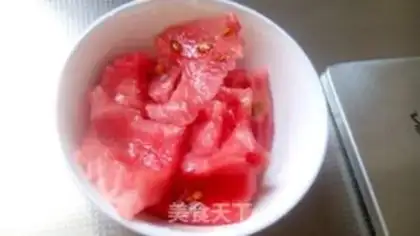 Make Homemade watermelon shakes step 0