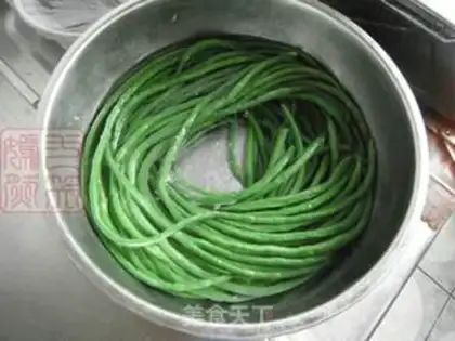 Make Spaghetti beans step 2