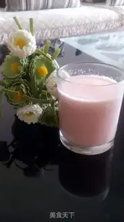 Make Homemade watermelon shakes step 2