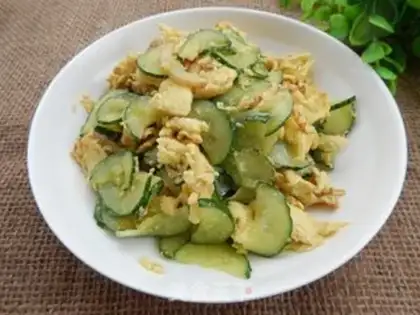 Make cucumber fried eggs step 9