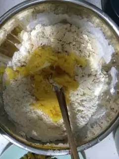Make Orange crackers step 1