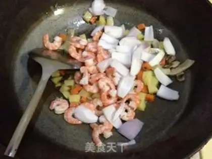 Make Curry potato shrimp step 5