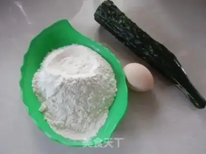 Make cucumber eggcake step 0