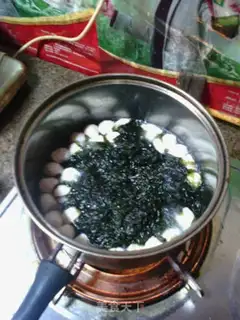 Make ♪ Purple meatball soup ♪ step 2