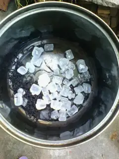 Make Homemade milk tea step 1