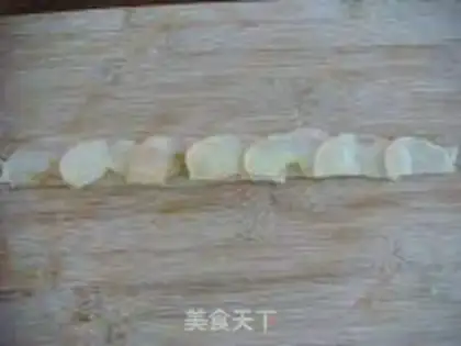 Make "Seven Eve Apple Roses." step 10