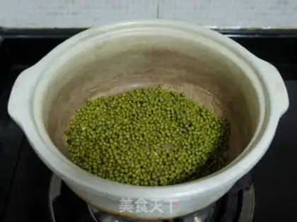 Make Green Bean Lotus soup step 2