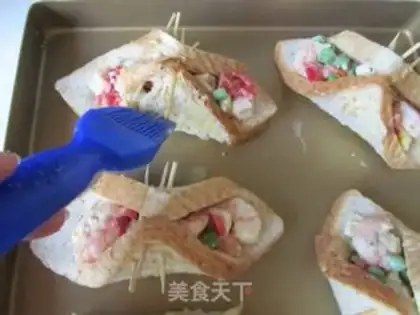 Make Shrimp sandwich step 7