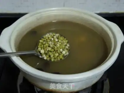 Make Green Bean Lotus soup step 7