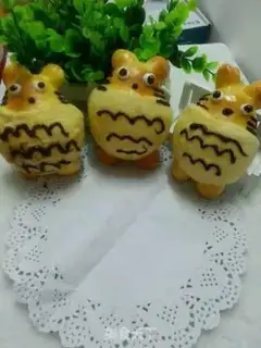 Make Dragon cat bread step 8