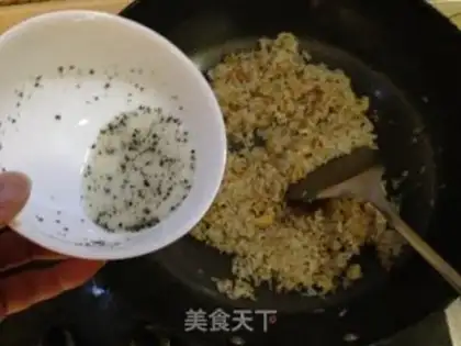 Make Bacon Autumn fried rice step 10