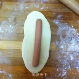 Make Ham caterpillar bread step 3