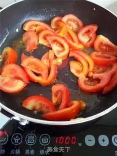 Make Tomato fried eggs step 3