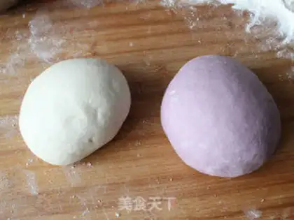 Make Potato-coloured buns step 2