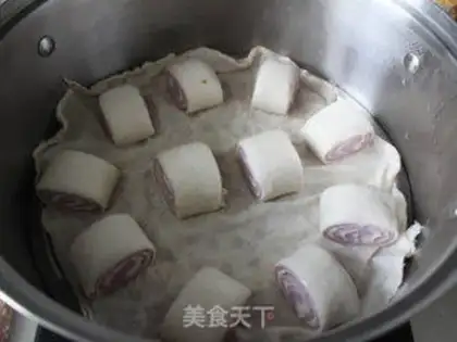 Make Potato-coloured buns step 6