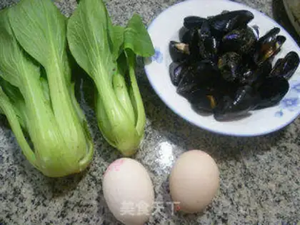 Make Cream pickles, egg soup step 0