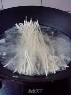 Make Noodles with peanut butter step 3