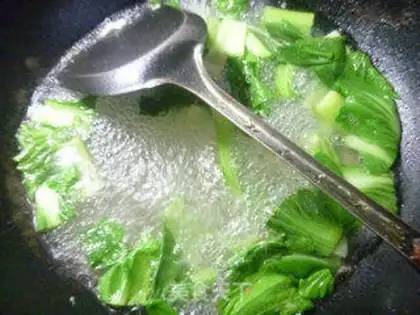 Make Cream pickles, egg soup step 8