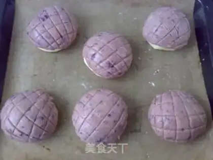 Make Potato pineapple bun step 13