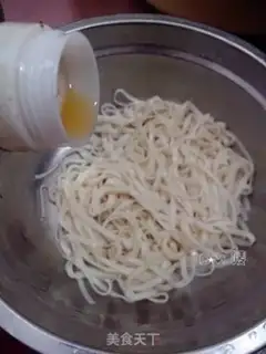 Make Noodles with peanut butter step 4