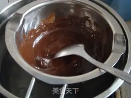 Make Chocolate bean ice cream mooncake step 0