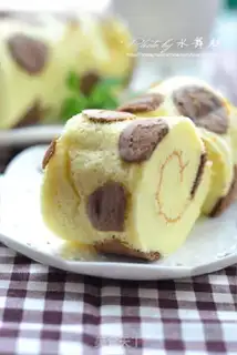 Make Cows with twirls step 17