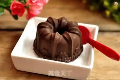 Make Chocolate bean ice cream mooncake step 17