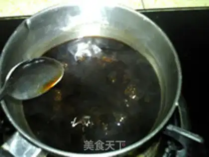 Make Pixie herb honey milk tea step 3