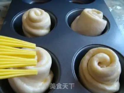 Make Rose bread step 10