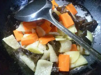 Make A green cabbage step 1