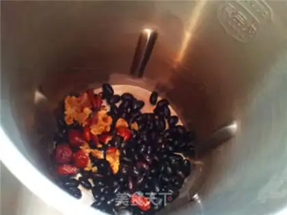 Make Red-tree black soy step 2