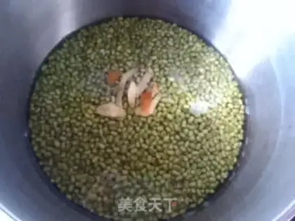 Make Homemade green bean pie step 2