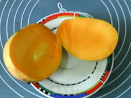 Make Mango yogurt ice cream step 1