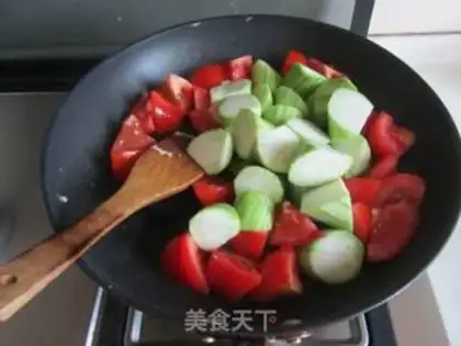 Make Tomato silk fried eggs step 5