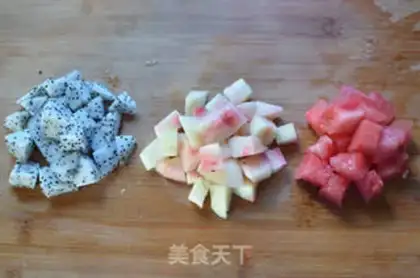 Make Sailboat fruit salad step 2