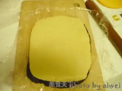 Make Chess cookies step 7